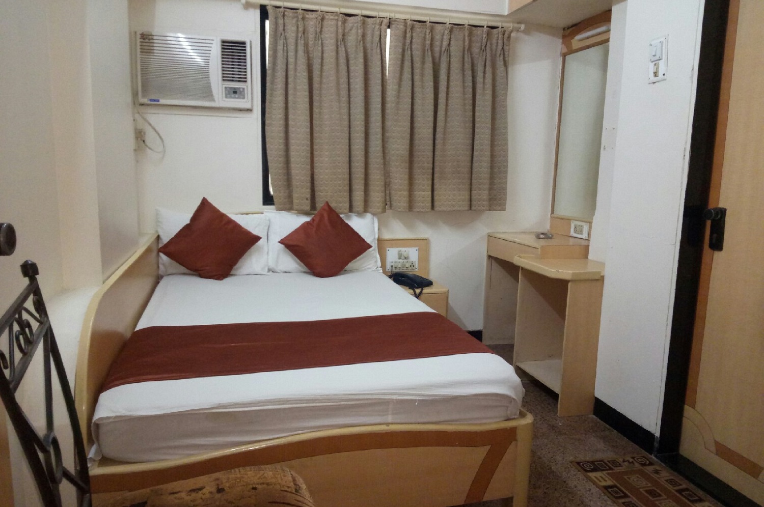 Luxuries Hotel in Goregaon West